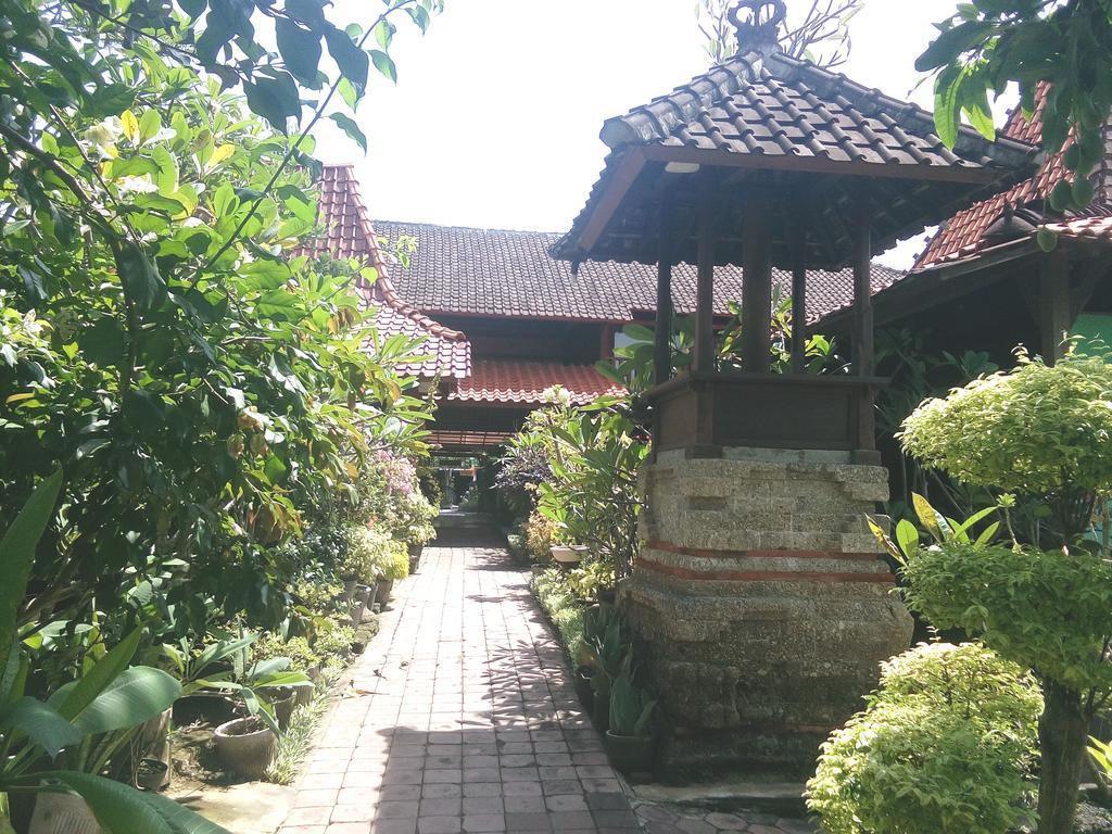 Gazebo Beach Hotel Sanur  Exterior photo