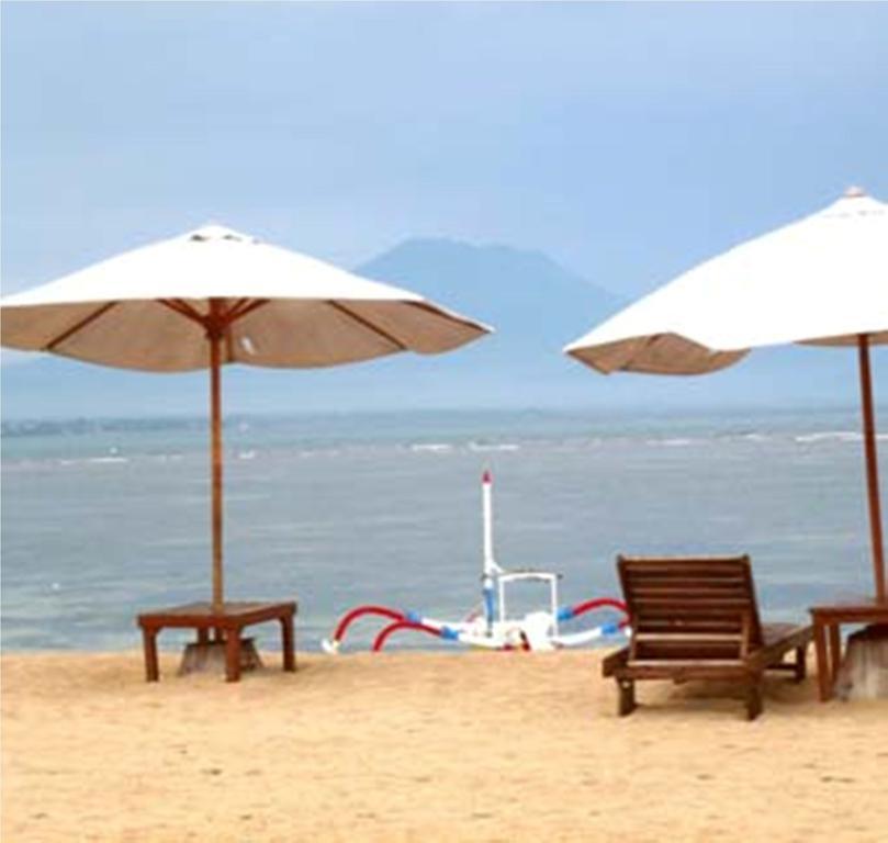 Gazebo Beach Hotel Sanur  Exterior photo